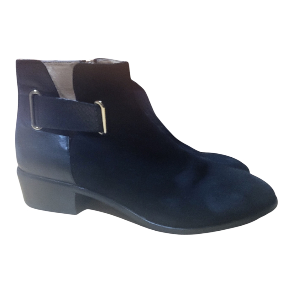 Yosi Samara Drew Bootie Size 8